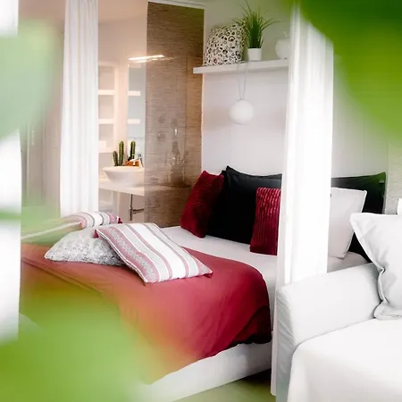 Business Sleeping Place Apartment *