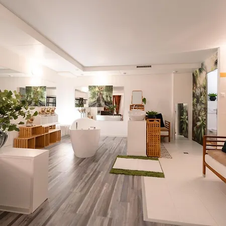 Business Sleeping Place Apartment *